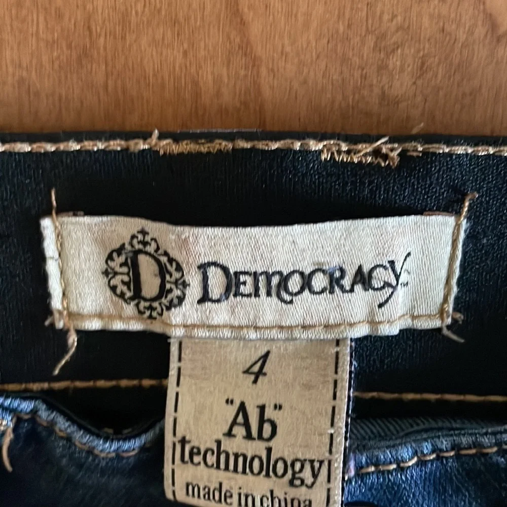 DEMOCRACY Ab Technology Cut Off Shorts Size 4